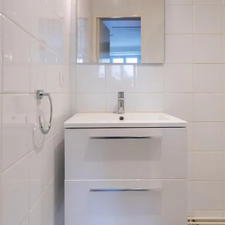 Superb Bright Apt In The Heart Of The Marais Paris